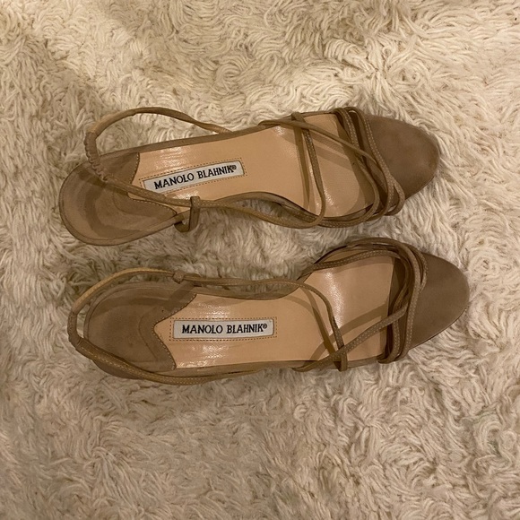 Authentic Manolo Blahnik tan suede strappy heeled sandal size 36.5 / 6.5 US - Picture 2 of 9